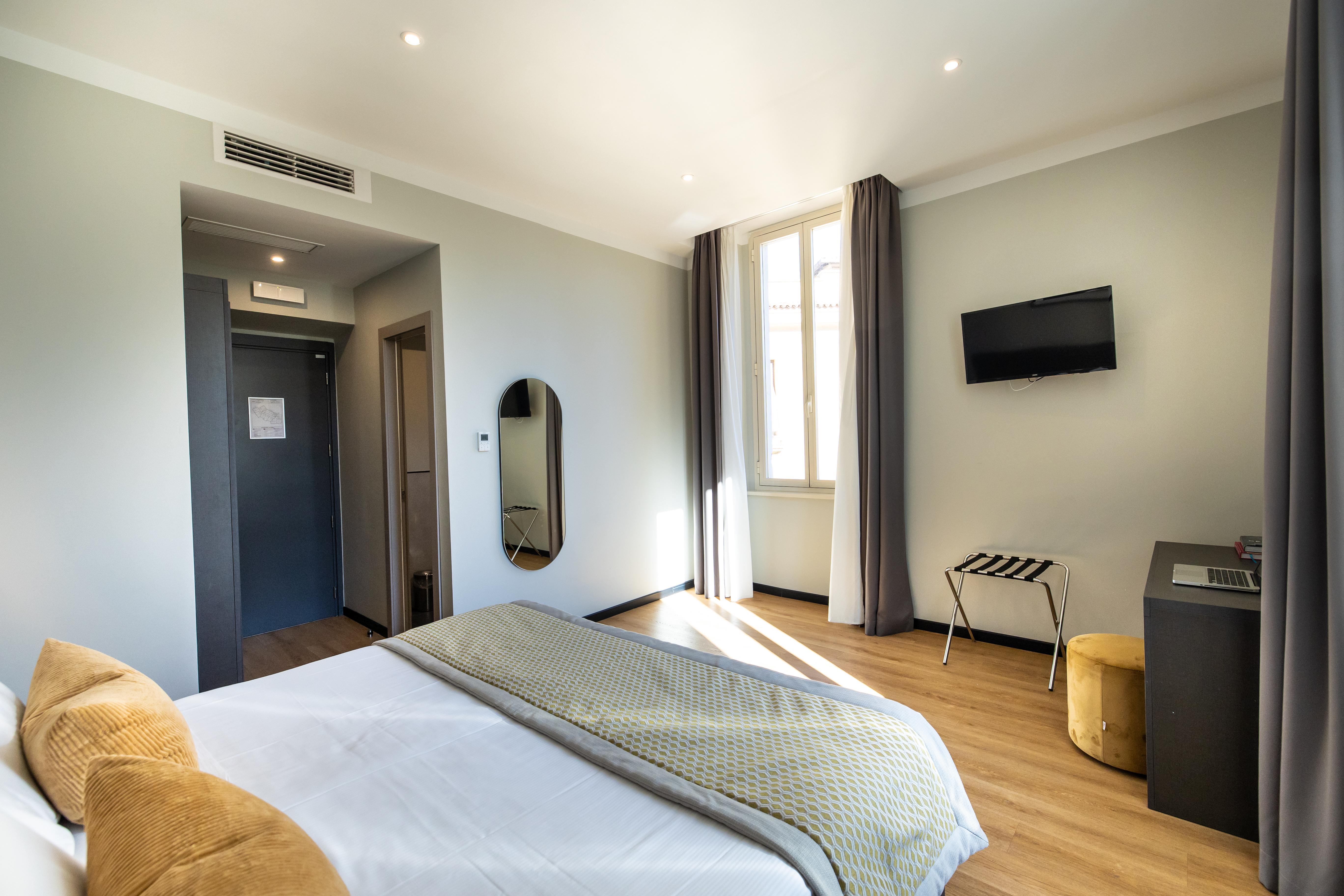 Hotel The Cross Rom